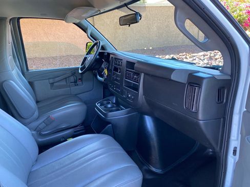 Used 2021 Chevrolet Express 2500 w/ Driver Convenience Package RWD image 40