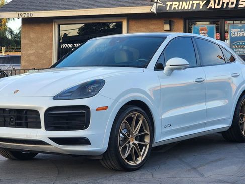 Used 2023 Porsche Cayenne GTS AWD/4WD image 1