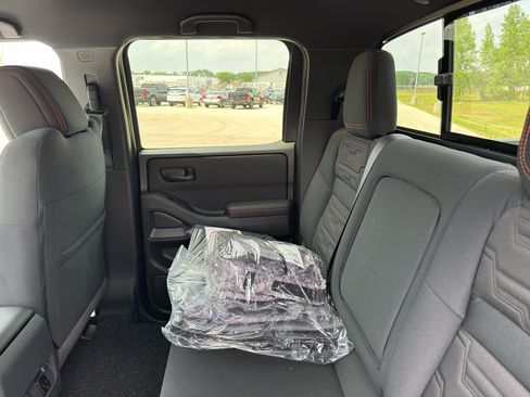 New 2026 Nissan Frontier PRO-4X w/ Pro-4x Convenience Package AWD/4WD image 33