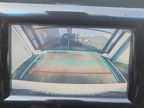 Used 2020 Toyota Camry LE image 18