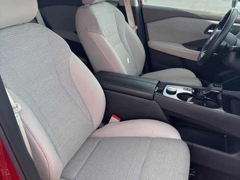 Certified 2023 Nissan Rogue SV image 13