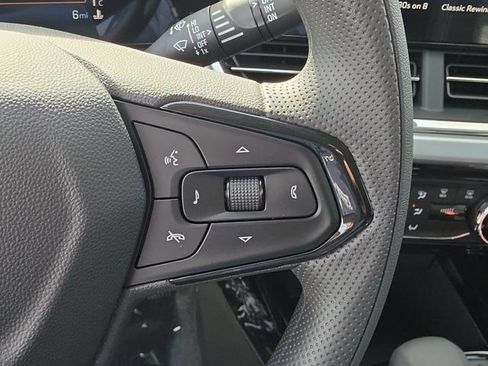 New 2026 Chevrolet Trax LT FWD image 17