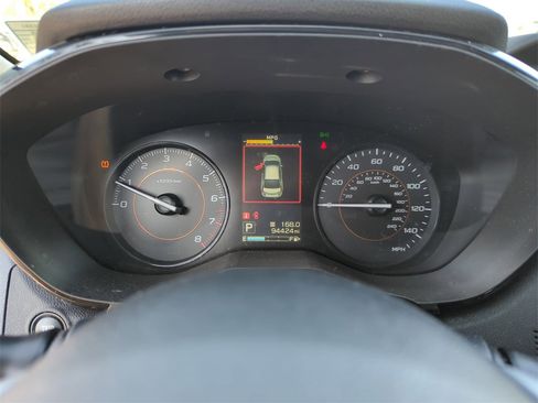 Used 2019 Subaru Crosstrek 2.0i w/ Eyesight System image 34