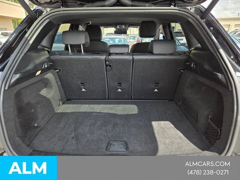 Used 2025 Mercedes-Benz GLA 250 image 11