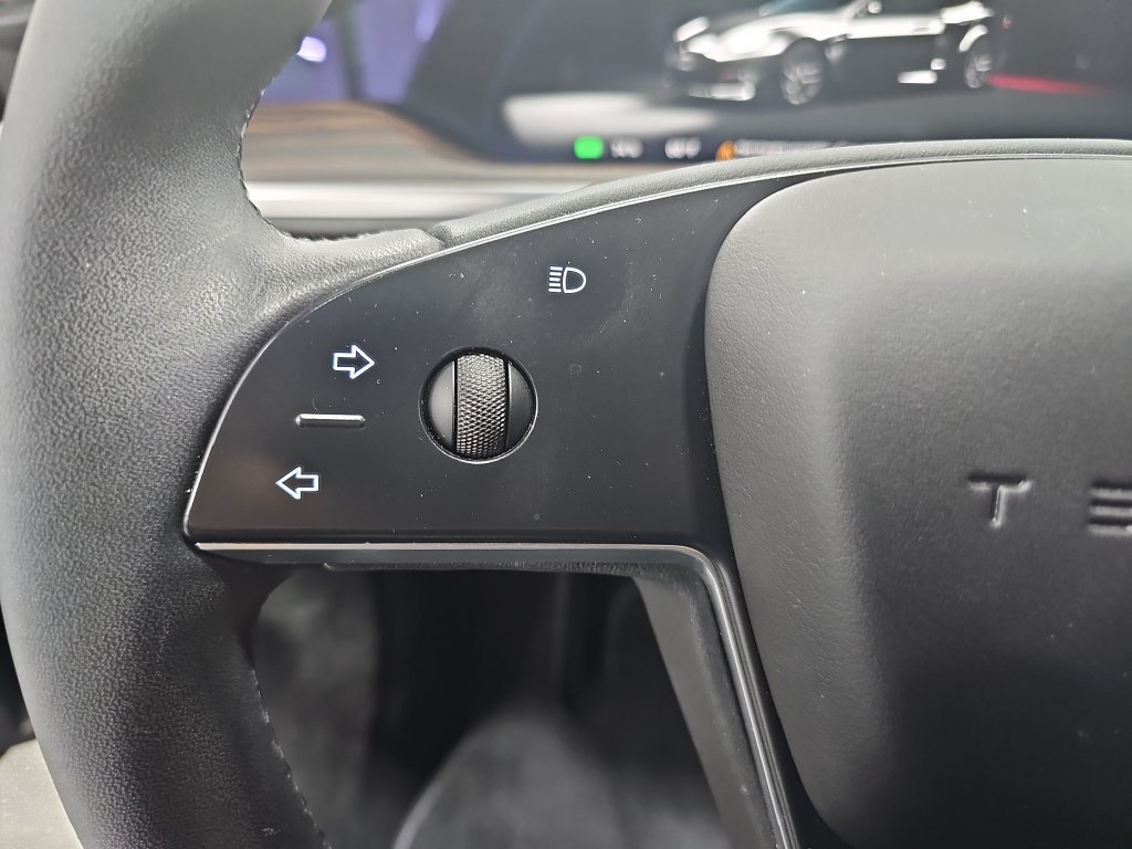 Used 2024 Tesla Model S AWD/4WD image 19
