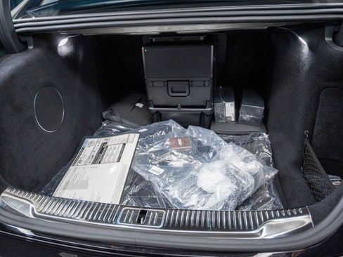 New 2026 Mercedes-Benz Maybach S 580 4MATIC image 36