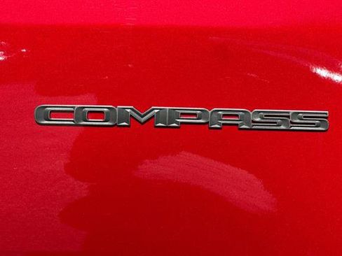 New 2026 Jeep Compass Latitude image 6