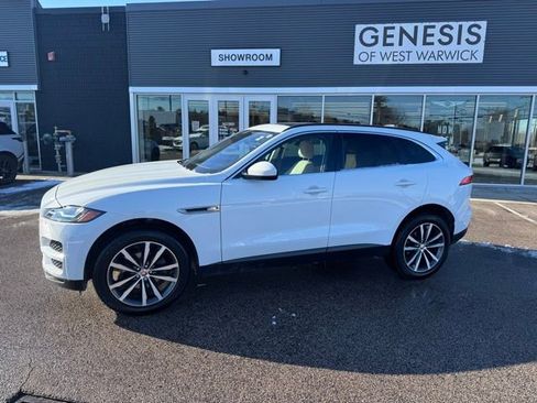 Used 2019 Jaguar F-PACE Prestige image 4
