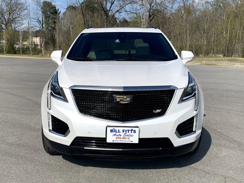 Used 2017 Cadillac XT5 Premium Luxury FWD image 2
