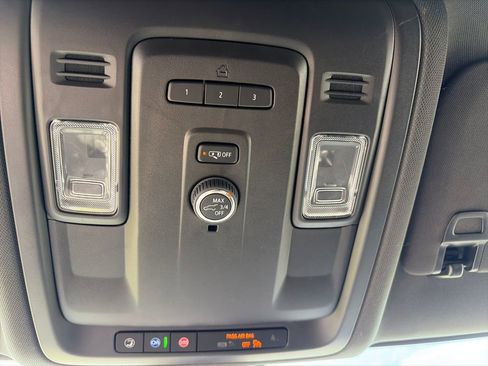 Certified 2022 Chevrolet Suburban Z71 AWD/4WD image 26