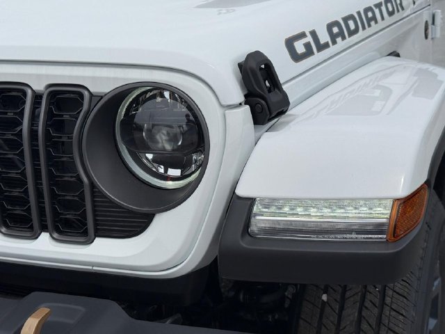New 2026 Jeep Gladiator Sport AWD/4WD image 13