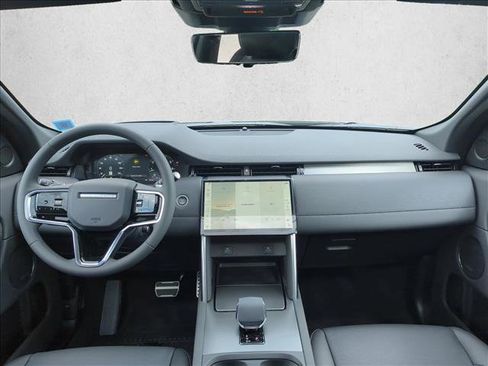 Used 2024 Land Rover Discovery Sport Dynamic SE image 15