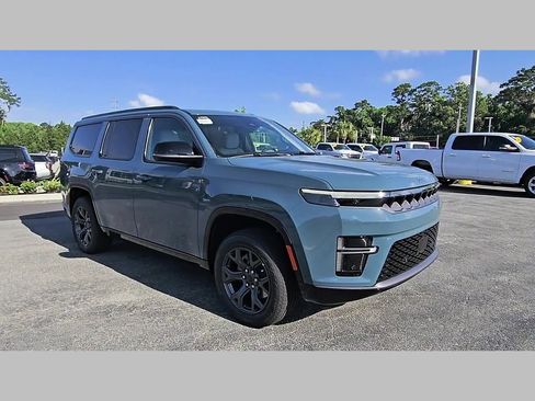New 2026 Jeep Grand Wagoneer Limited w/ Premium Group II AWD/4WD image 36