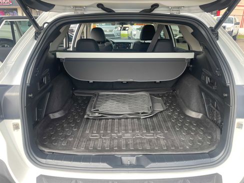 Used 2021 Subaru Outback Onyx Edition XT image 9