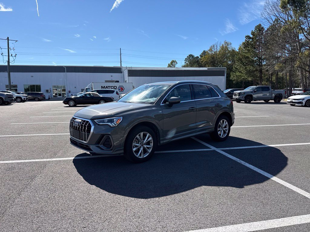 Used 2025 Audi Q3 2.0T Premium AWD/4WD image 1