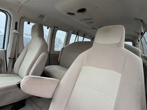 Used 2012 Ford E-350 and Econoline 350 XLT image 12