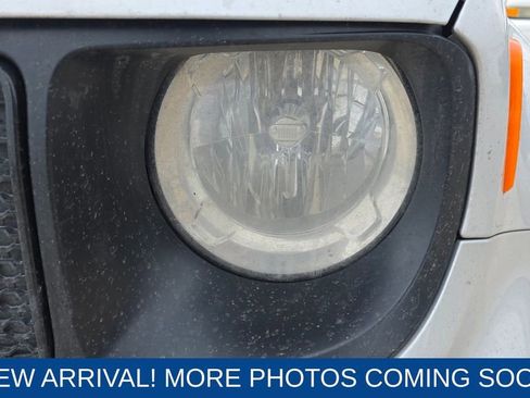 Used 2020 Jeep Renegade Latitude image 9