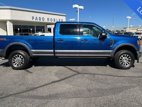 Used 2022 Ford F250 Lariat w/ Lariat Ultimate Package AWD/4WD image 2
