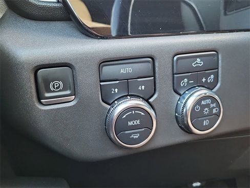 Used 2022 GMC Sierra 1500 Elevation image 30