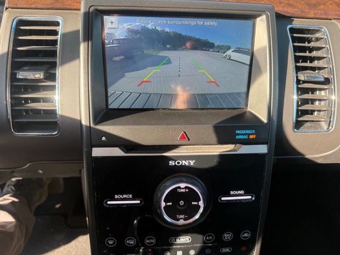 Used 2018 Ford Flex Limited image 30