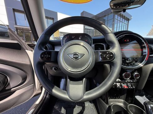 Used 2023 MINI Cooper 2-Door Hardtop FWD image 19