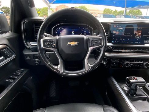 Used 2023 Chevrolet Silverado 1500 LTZ w/ Z71 Off-Road Package AWD/4WD image 6
