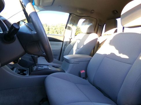 Used 2011 Toyota Tacoma 2WD Access Cab w/ Convenience Pkg image 16