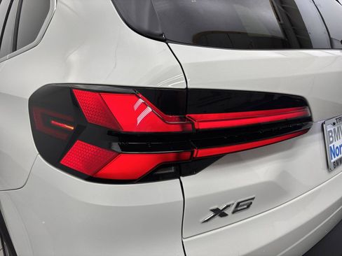 Used 2024 BMW X5 xDrive40i w/ Parking Assistance Package AWD/4WD image 19