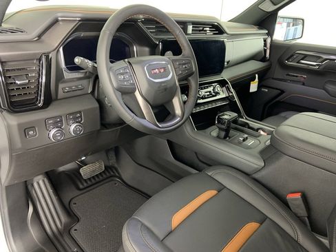 Used 2025 GMC Sierra 1500 AT4 w/ AT4 Premium Package image 35