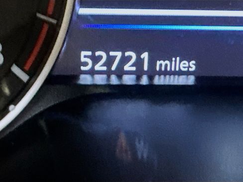 Used 2024 Nissan Altima 2.5 SV image 18