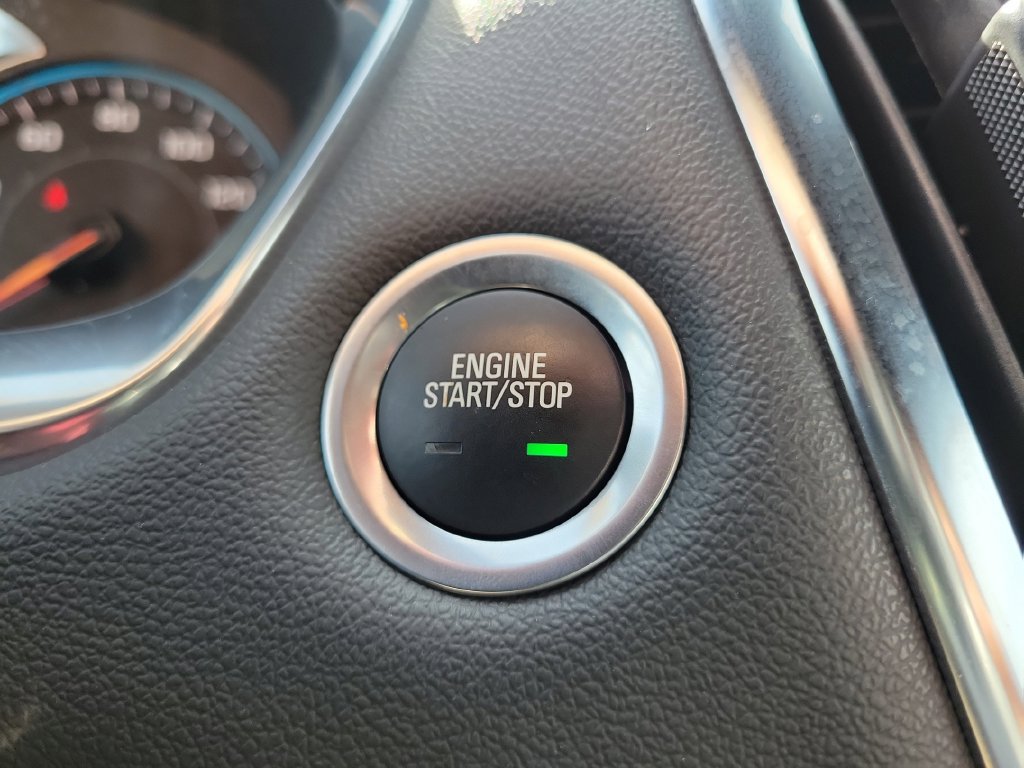Used 2023 Chevrolet Traverse LT FWD image 31