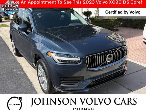 Used 2023 Volvo XC90 B5 Core AWD/4WD image 2