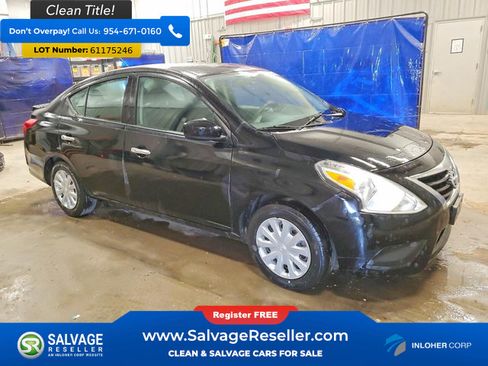 Used 2015 Nissan Versa SV FWD image 5