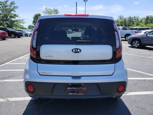 Used 2018 Kia Soul FWD image 14