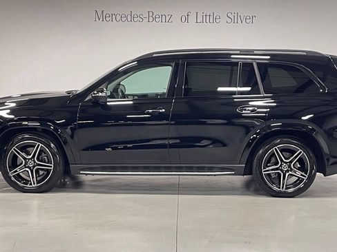 Used 2026 Mercedes-Benz GLS 450 4MATIC image 2