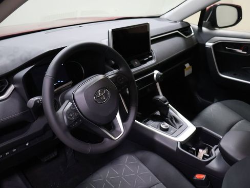New 2025 Toyota RAV4 XLE image 28