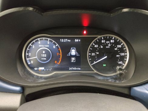 Used 2025 Nissan Versa SV FWD image 23