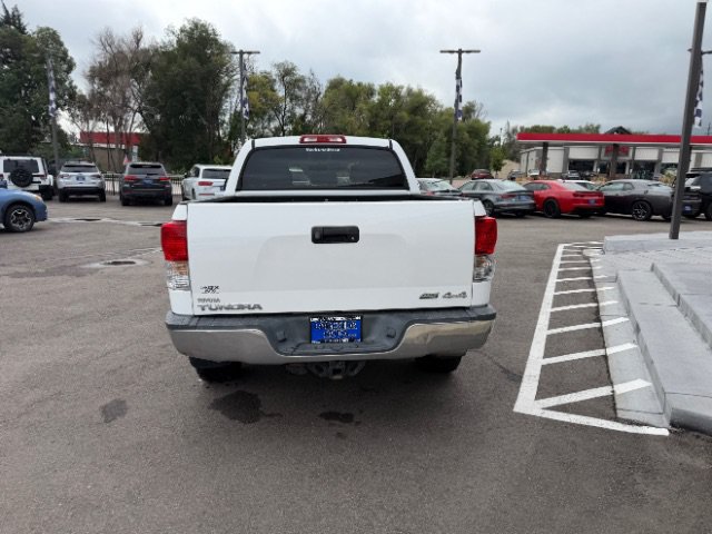 Used 2013 Toyota Tundra 4x4 CrewMax w/ SR5 Pkg image 10