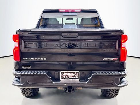 Used 2023 Chevrolet Silverado 1500 ZR2 AWD/4WD image 5