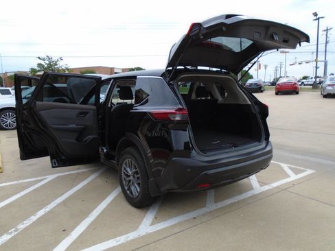 Used 2021 Nissan Rogue S image 24