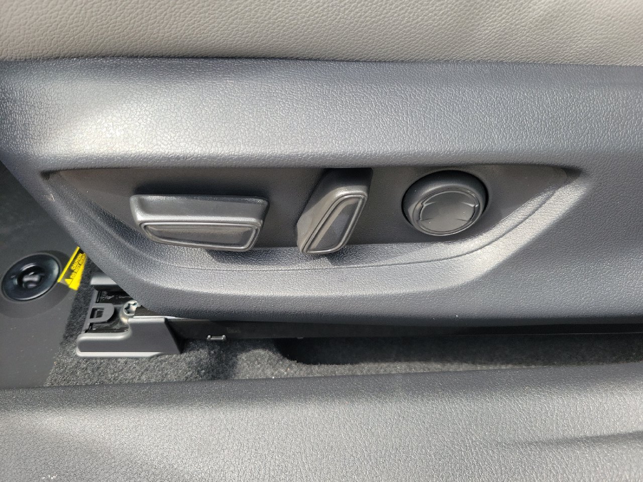 Used 2026 Toyota Camry SE w/ Multimedia Upgrade Package FWD image 18