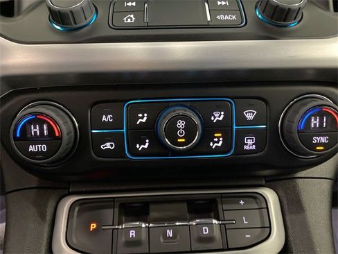 Used 2023 GMC Acadia SLT w/ LPO, Floor Liner Package image 40