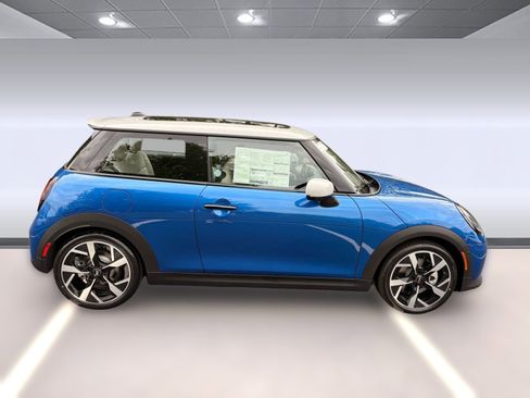 New 2026 MINI Cooper S image 8