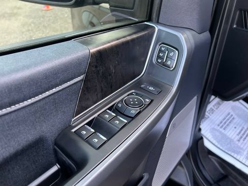 Used 2025 Ford F250 Lariat AWD/4WD image 12