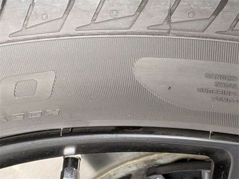 Used 2023 Dodge Challenger SRT Hellcat image 9