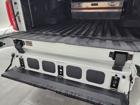 Used 2022 GMC Sierra 3500 Denali w/ Denali Ultimate Package image 40