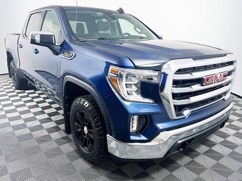 Used 2022 GMC Sierra 1500 SLE w/ Driver Alert Package II AWD/4WD image 29