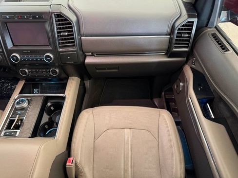 Used 2018 Ford Expedition Limited w/ Equipment Group 301A RWD image 24