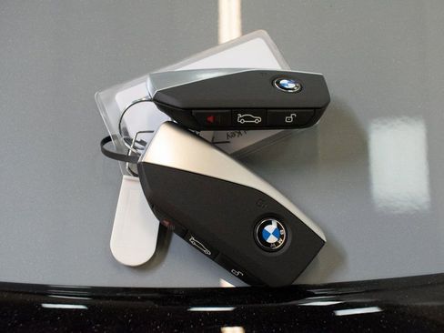 New 2026 BMW i5 eDrive40 w/ M Sport Package AWD/4WD image 26