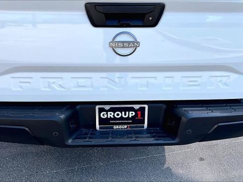 Certified 2025 Nissan Frontier S RWD image 10